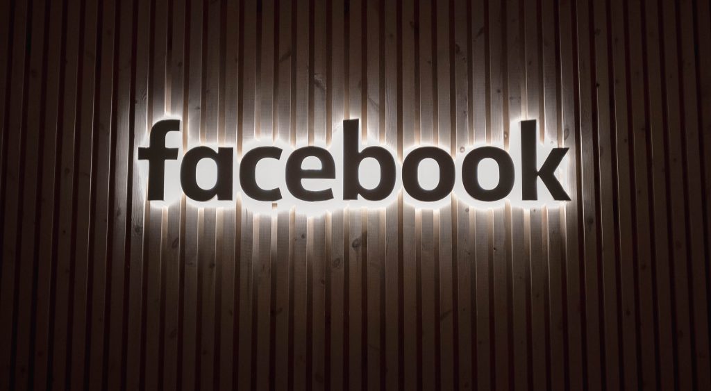 Digitala nyheter Facebook-sidor kan nu ange ändrade öppettider