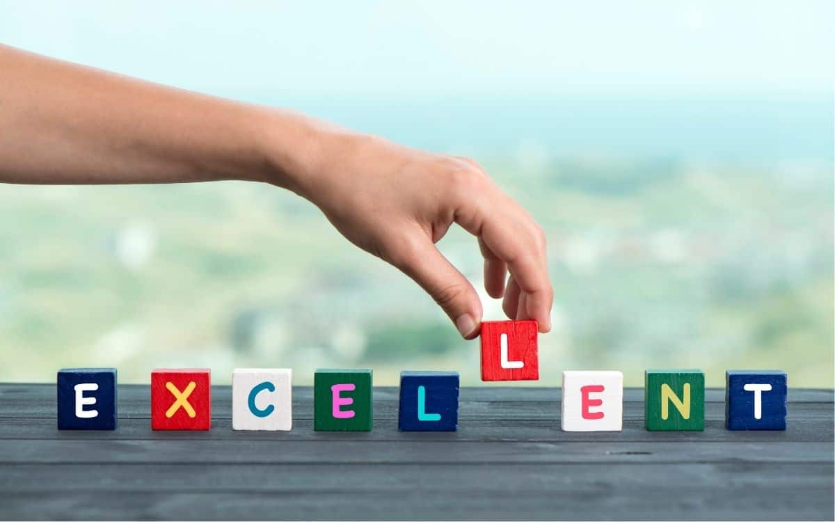Klossar som bildar ordet: EXCEL_LENT