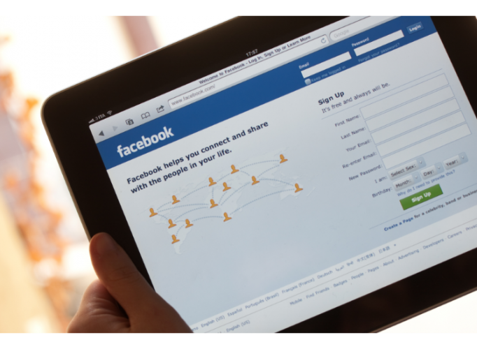Facebook blockar rysk kampanj