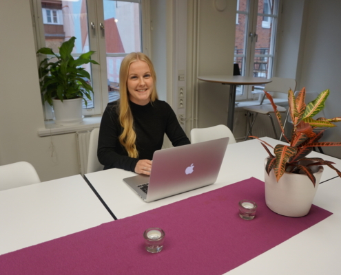 Emelie gör sin praktik på TopVisible